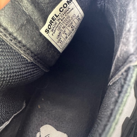 Sorel Women's Joan of Arctic Wedge III Chelsea boots in black leather size 11 - Picture 10 of 11